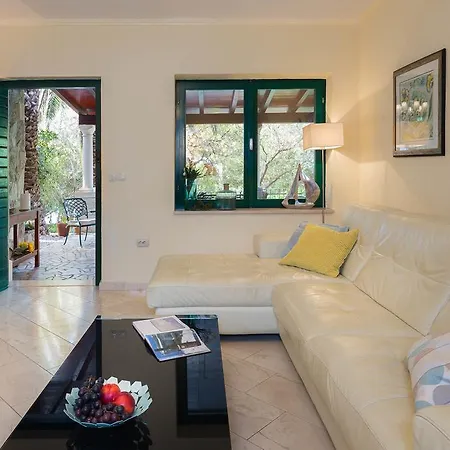 Villa Kustra Orebić