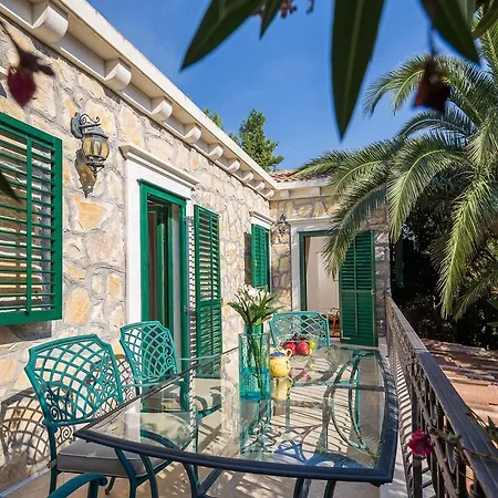 Villa Kustra