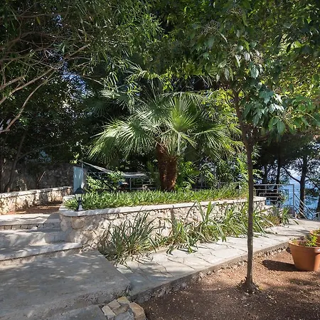 Villa Kustra *